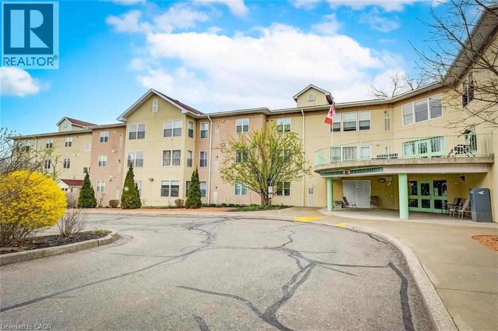 #311 8 HURON Street - 1