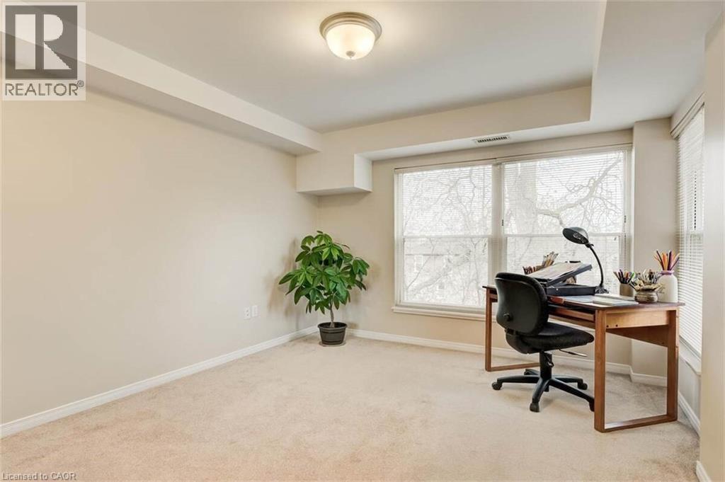 #311 8 HURON Street - 18