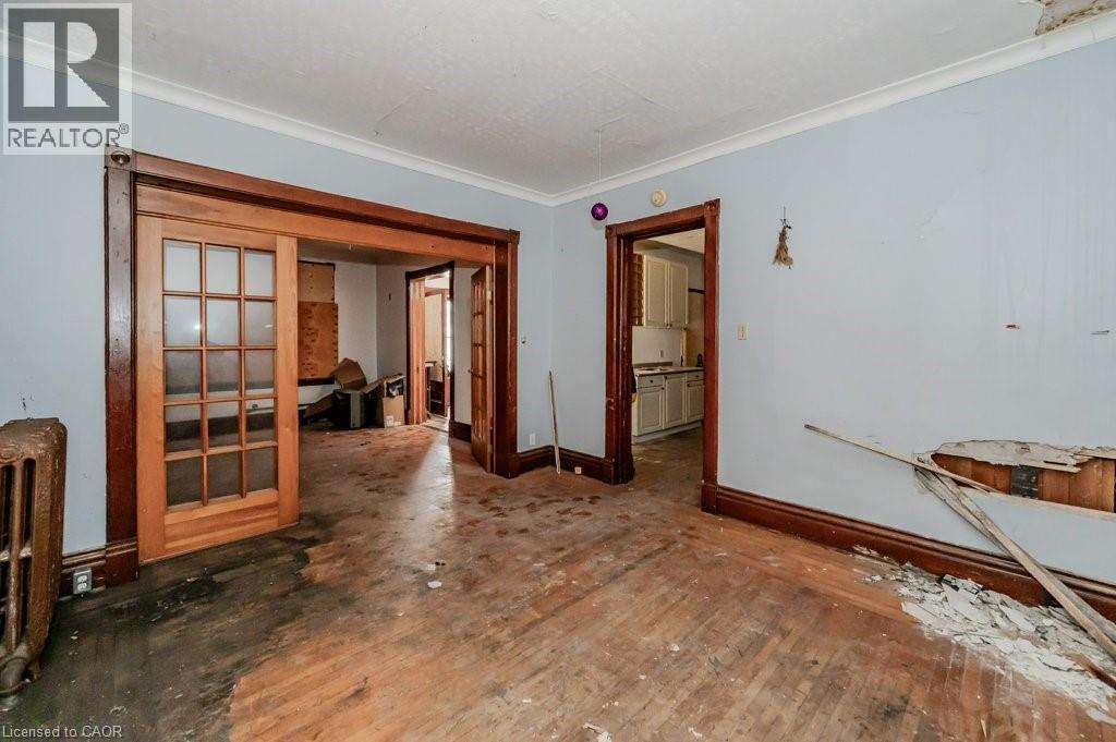Photo 31 of 9 John Street E, Waterloo ON