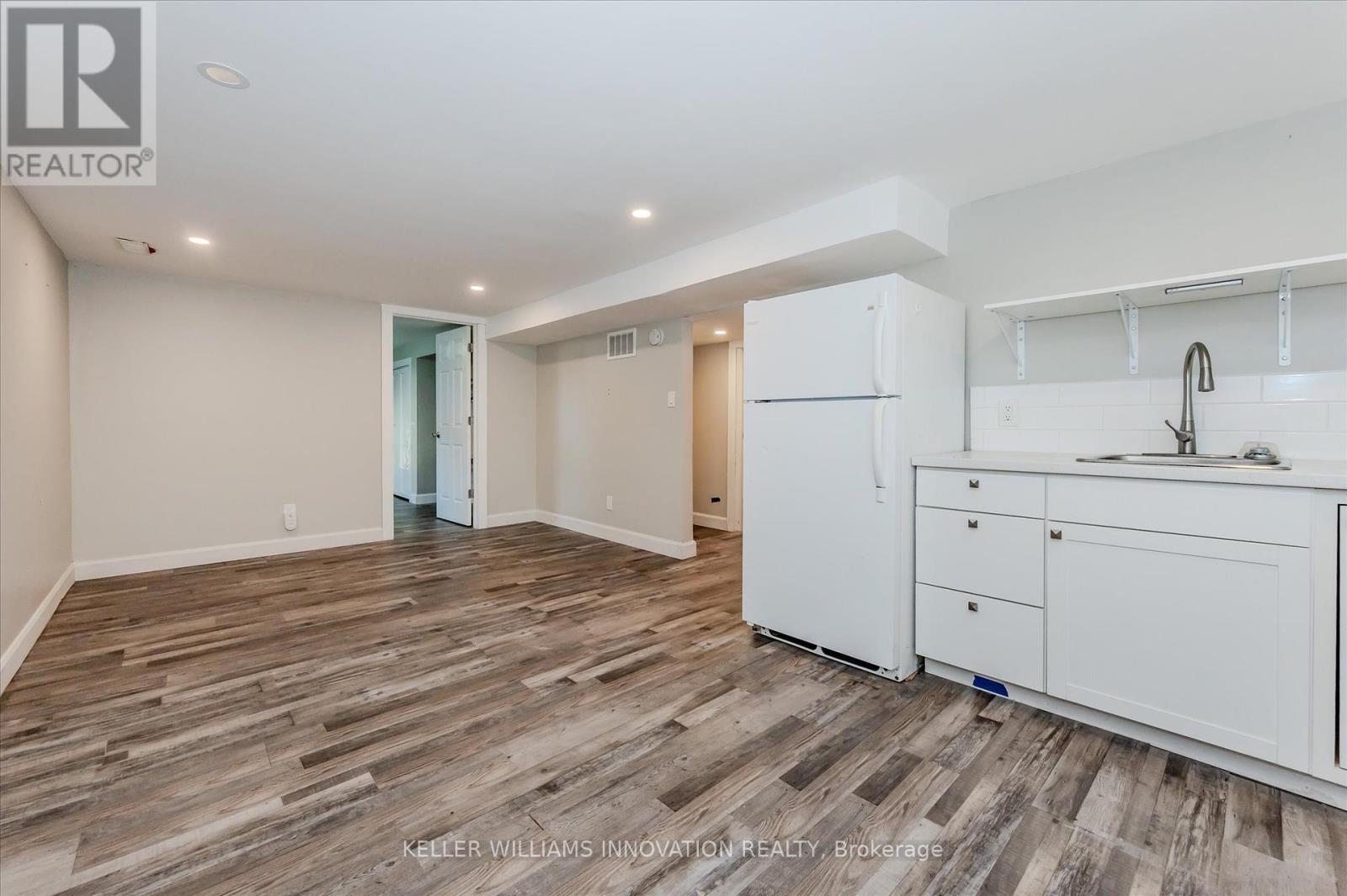 Photo 25 of 79 Lorraine Drive, Cambridge ON