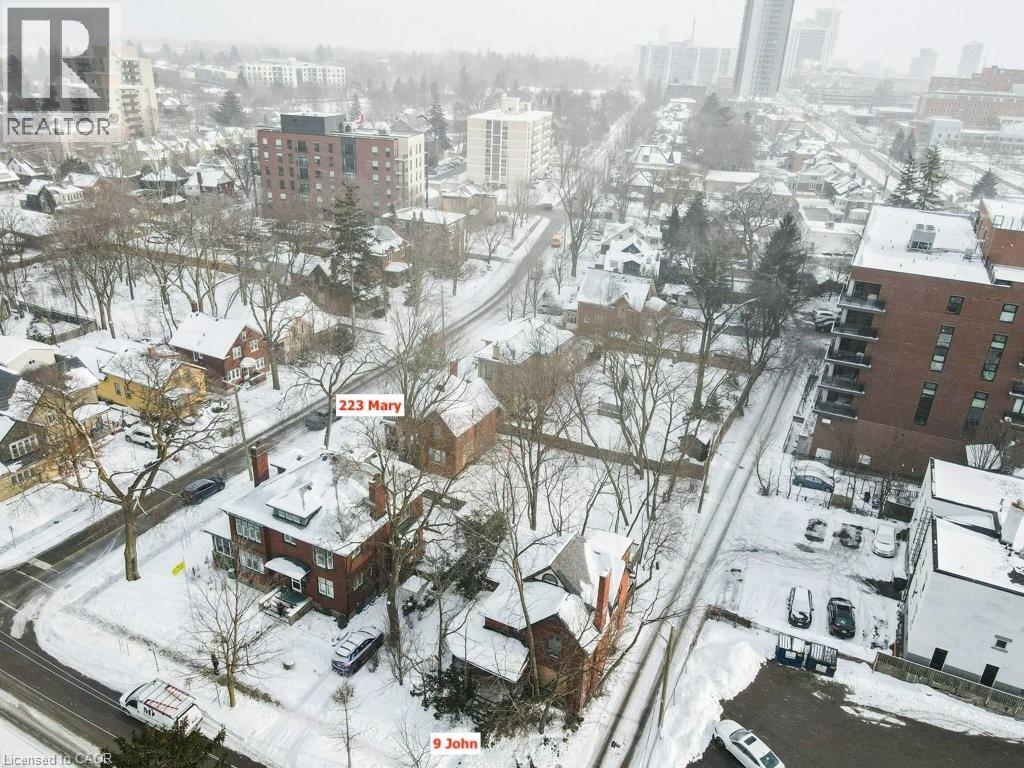 Photo 17 of 9 John Street E, Waterloo ON