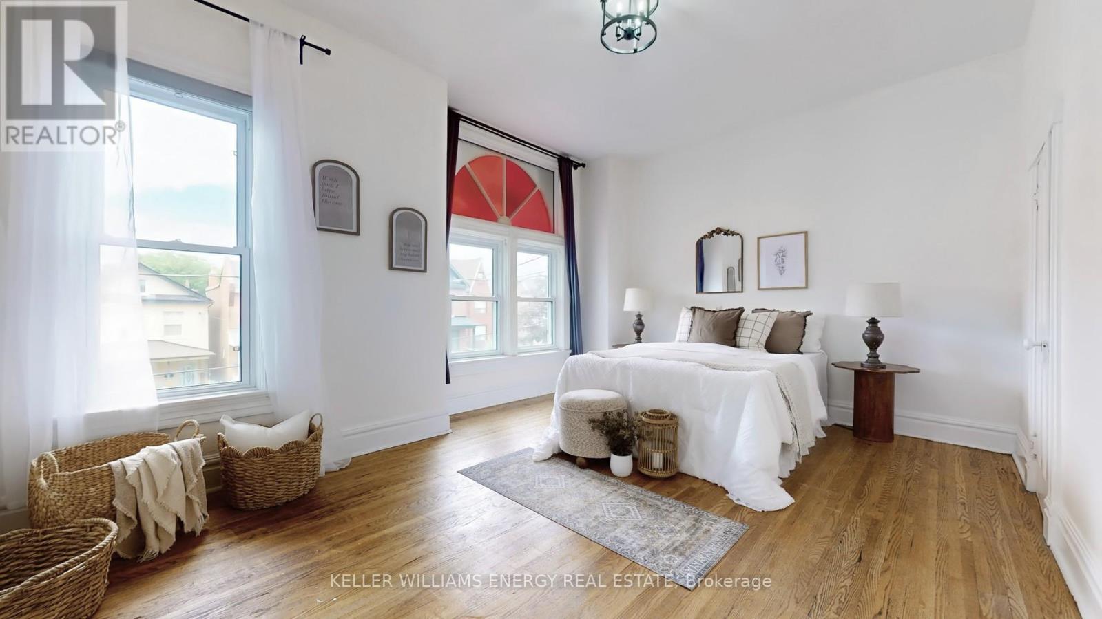 Photo 18 of 511 Perth Avenue, Toronto ON
