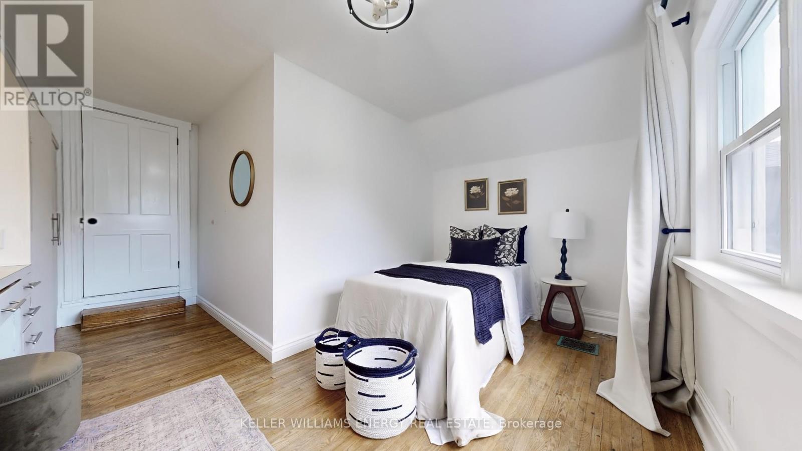 Photo 23 of 511 Perth Avenue, Toronto ON