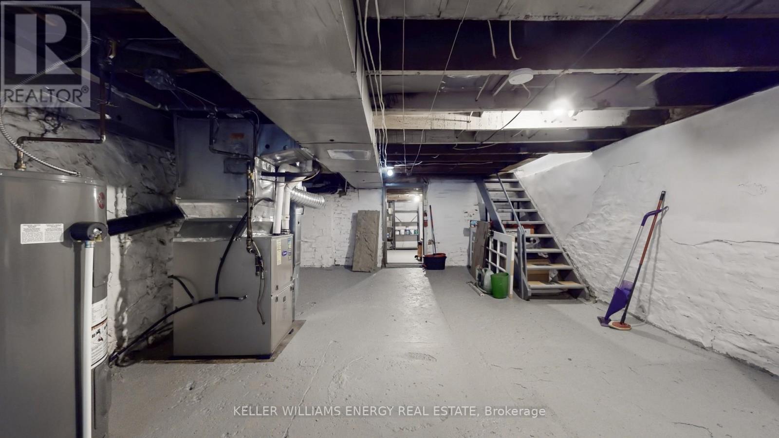 Photo 34 of 511 Perth Avenue, Toronto ON