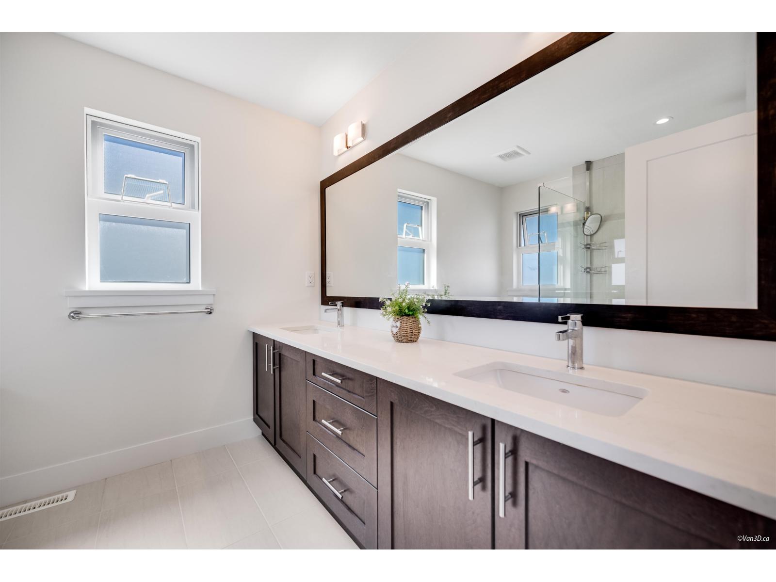 Photo 6 of 16623 21 A Avenue, Surrey BC