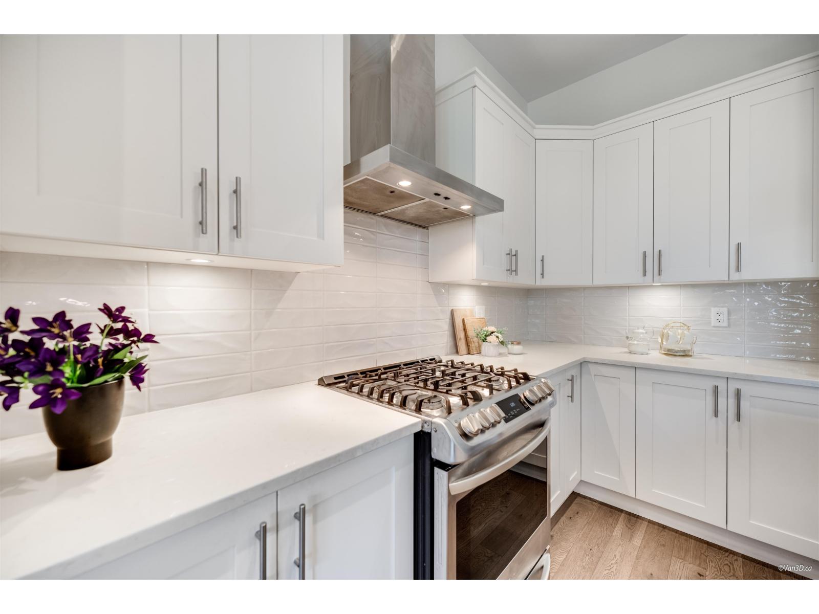 Photo 22 of 16623 21 A Avenue, Surrey BC