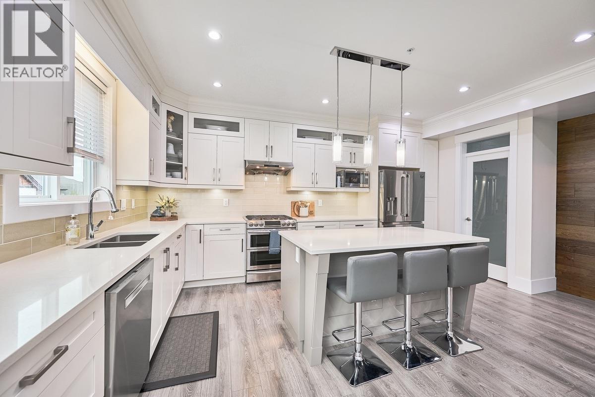 Photo 10 of 10108 246 A Street, Maple Ridge BC