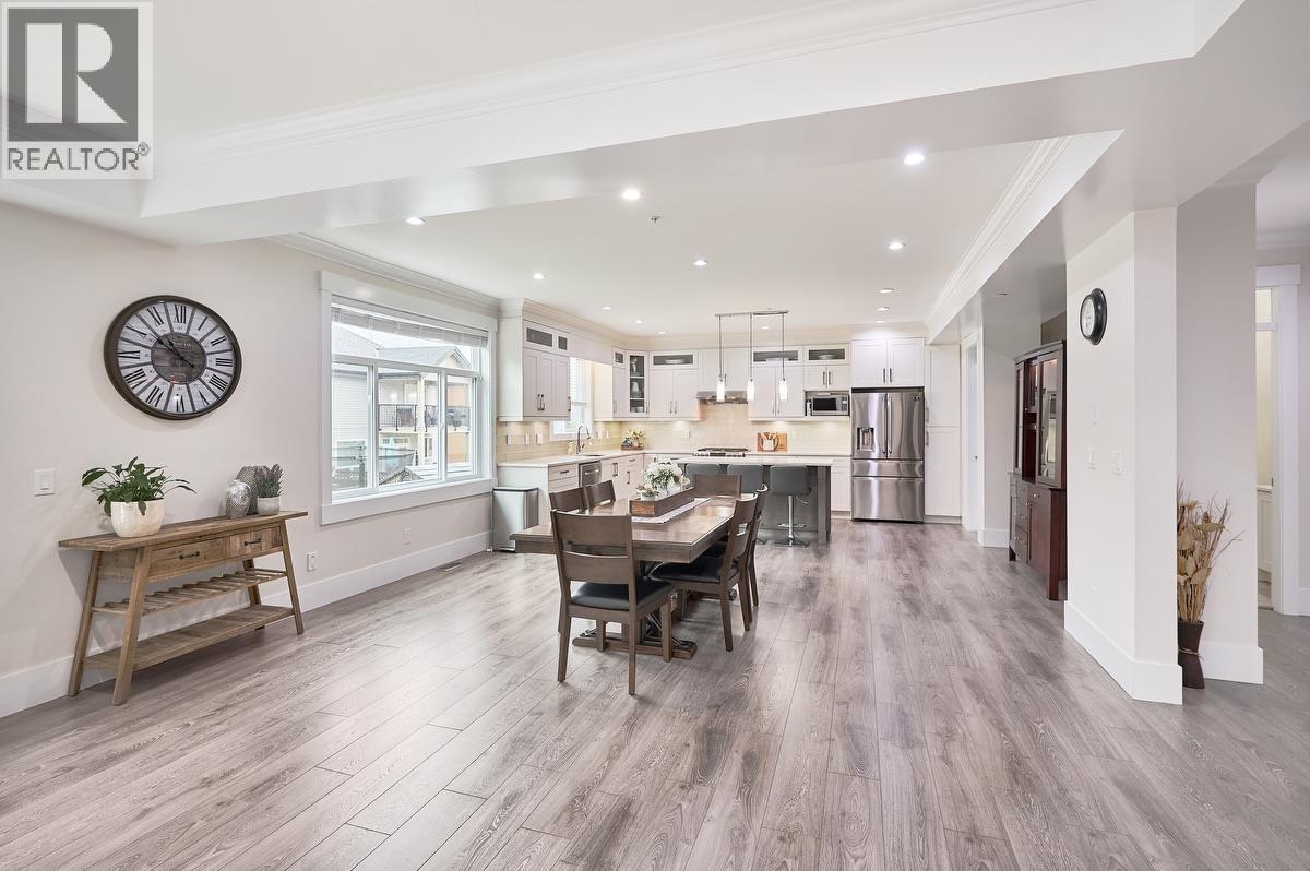 Photo 2 of 10108 246 A Street, Maple Ridge BC