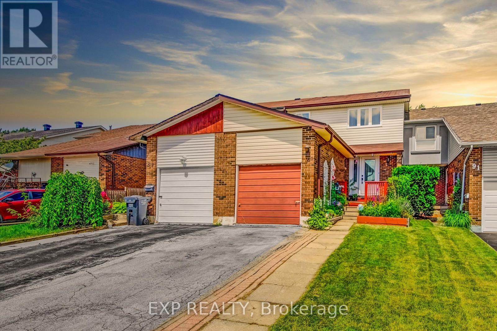 Photo 5 of 89 Kingswood Drive, Brampton ON