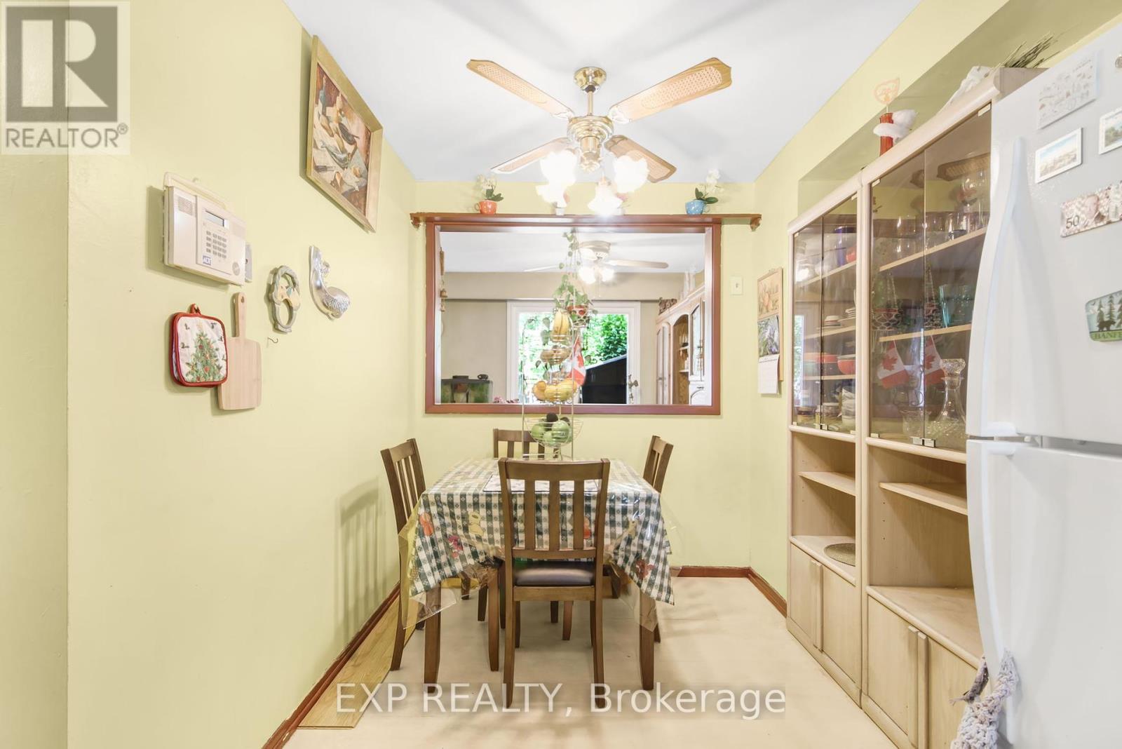Photo 18 of 89 Kingswood Drive, Brampton ON