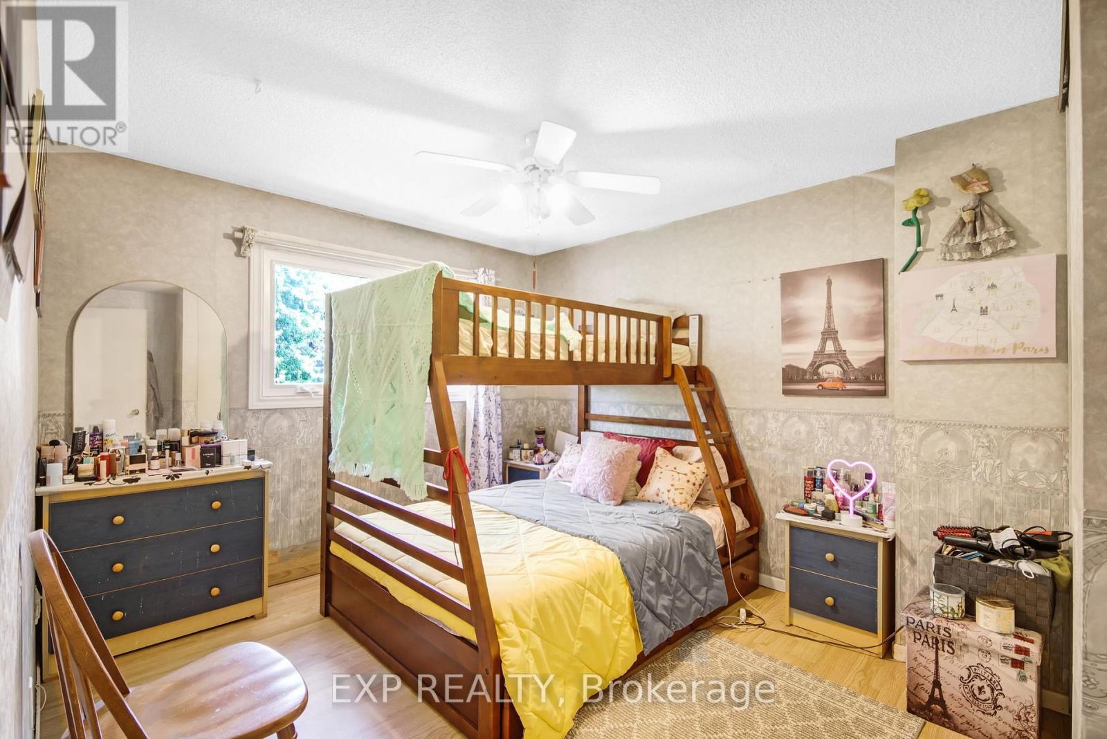 Photo 17 of 89 Kingswood Drive, Brampton ON
