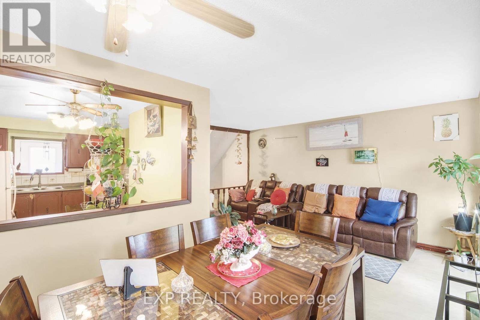 Photo 16 of 89 Kingswood Drive, Brampton ON