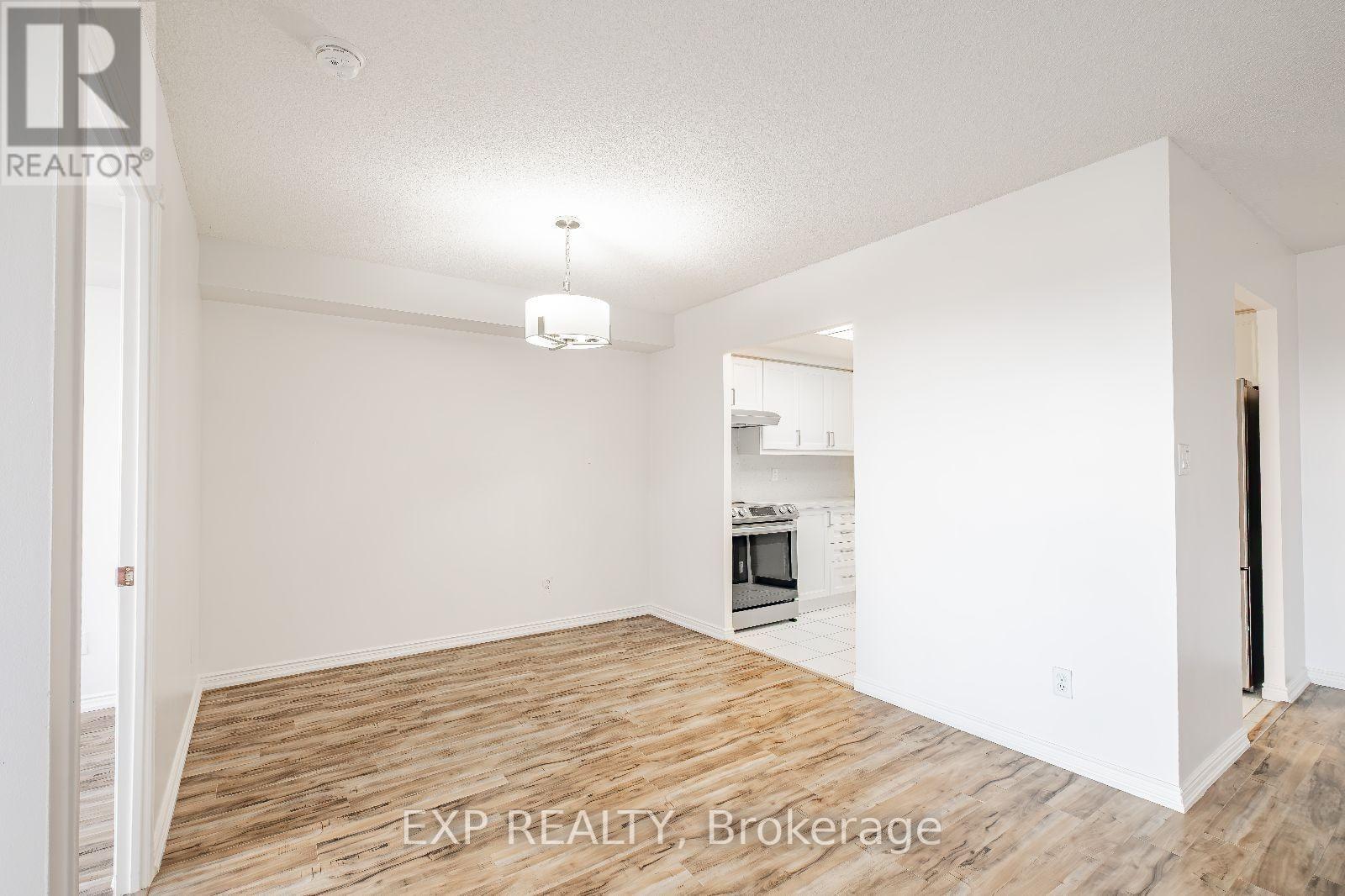 Photo 15 of 805 135 Hillcrest Avenue, Mississauga ON