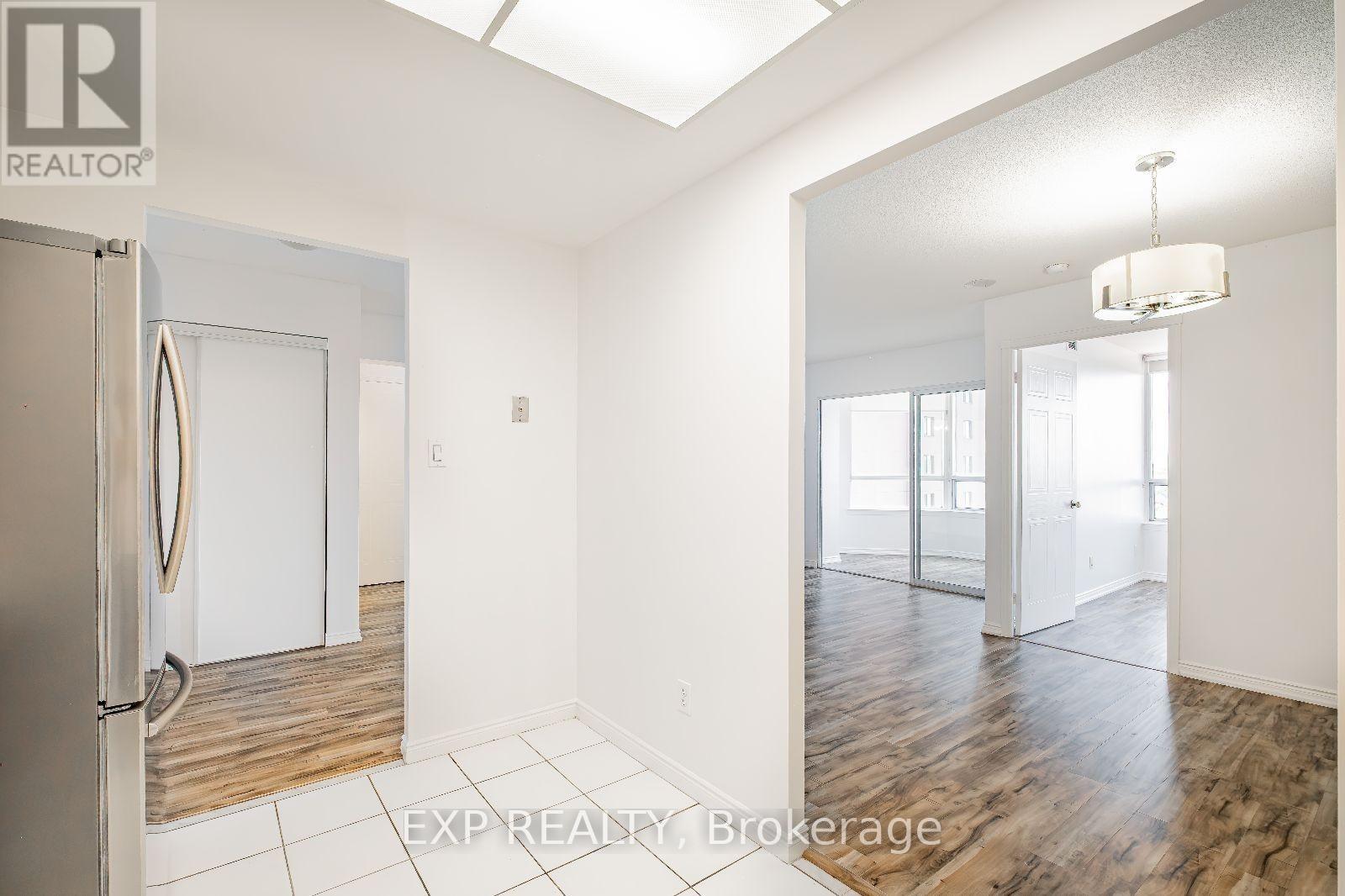 Photo 9 of 805 135 Hillcrest Avenue, Mississauga ON