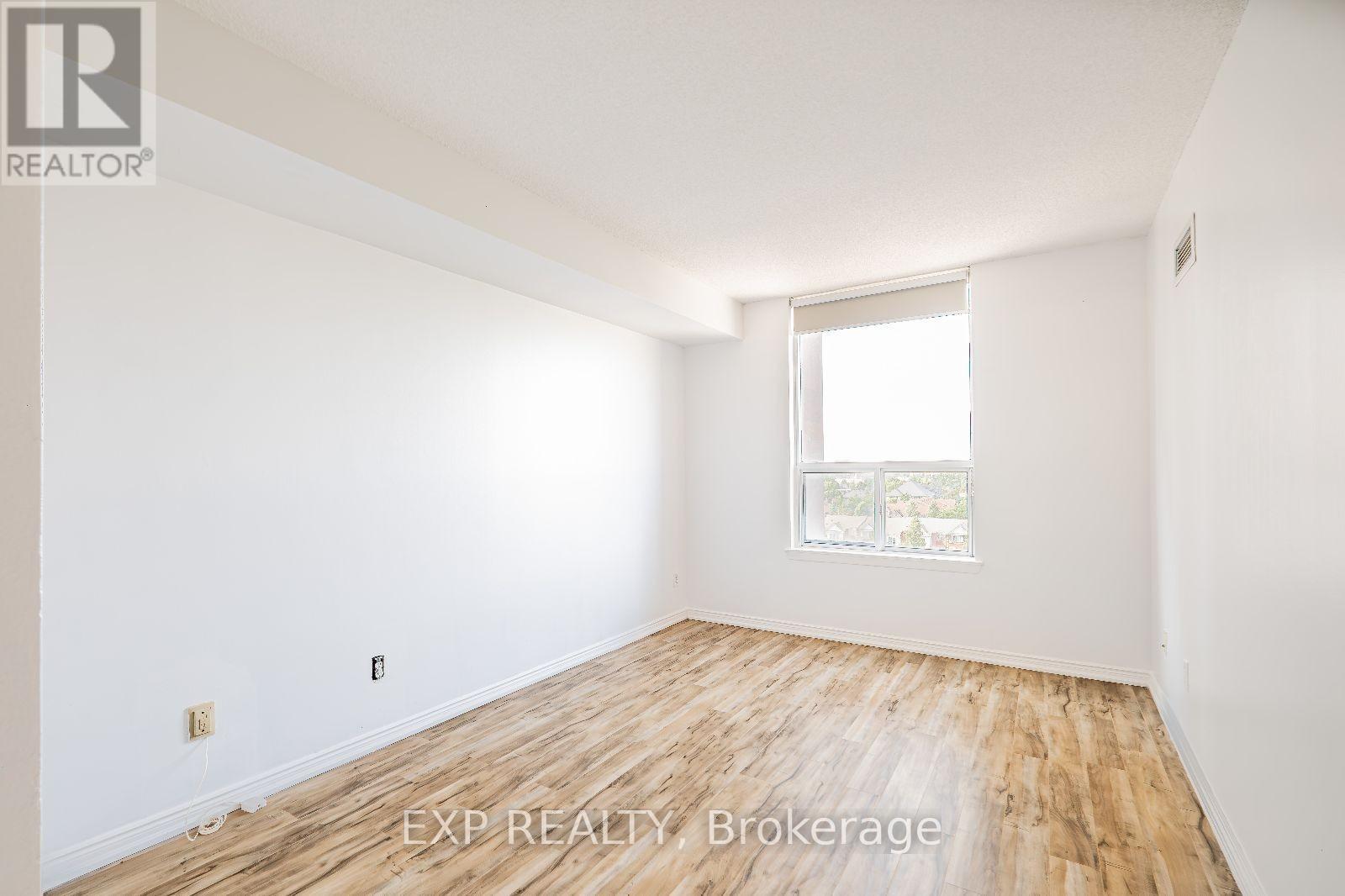 Photo 16 of 805 135 Hillcrest Avenue, Mississauga ON
