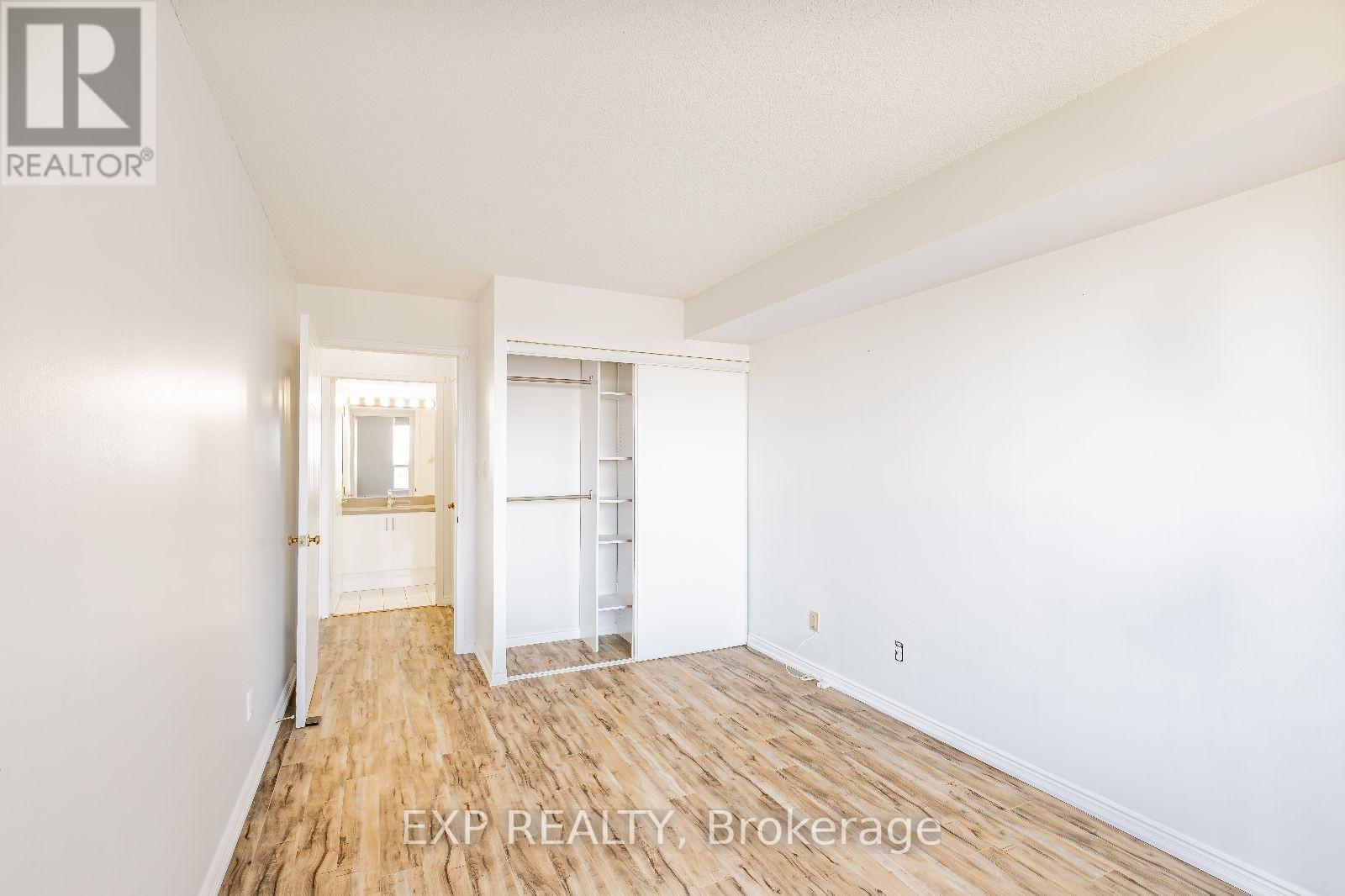 Photo 33 of 805 135 Hillcrest Avenue, Mississauga ON