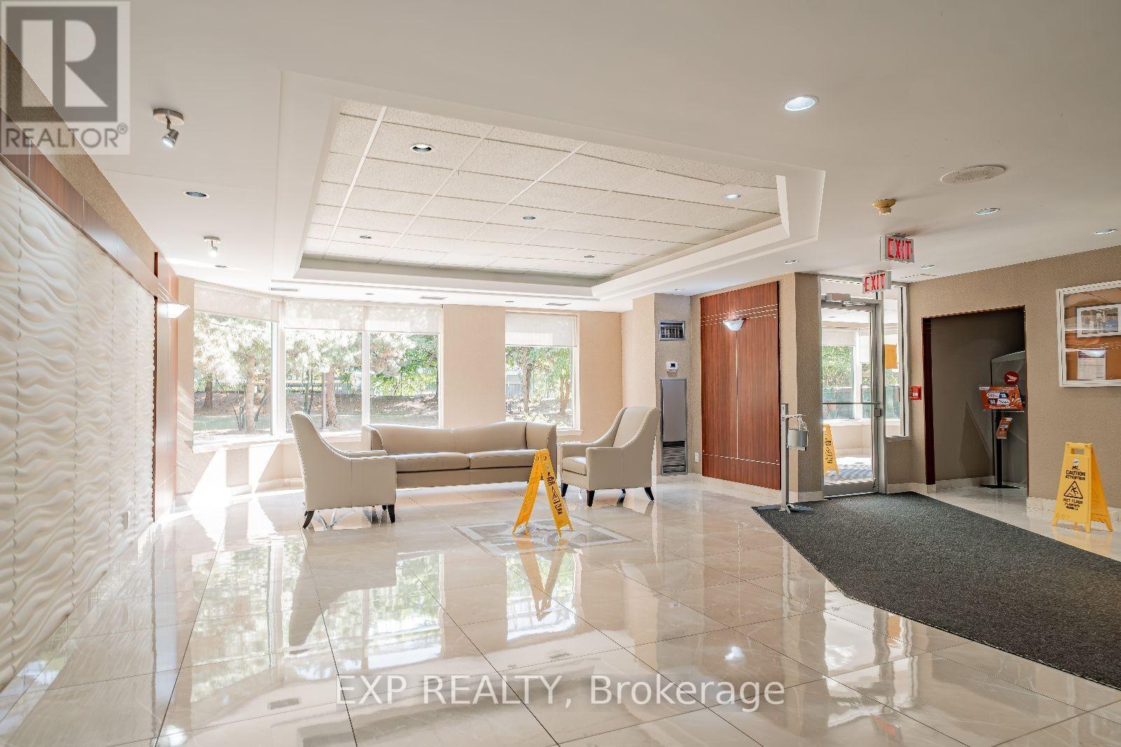 Photo 3 of 805 135 Hillcrest Avenue, Mississauga ON