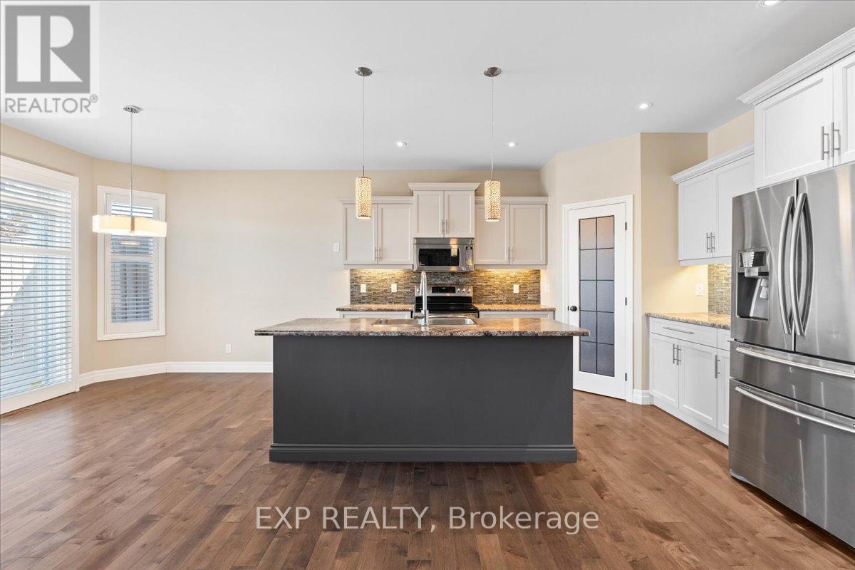 Photo 13 of 79 Hanover Court, Belleville ON