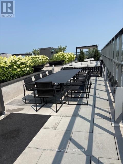 Photo 18 of 352 25 Adra Grando Way, Toronto ON