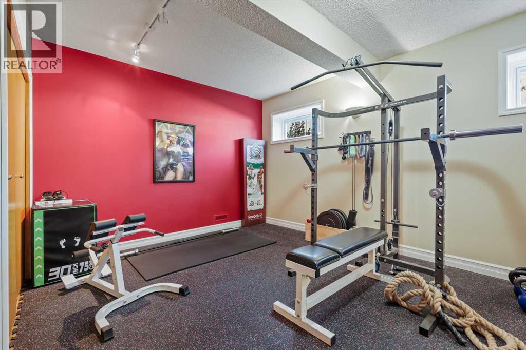 Single Family House for Sale in  Hawktree Bay NW Hawkwood Calgary 