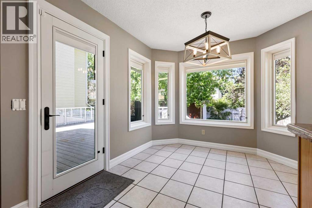 Single Family House for Sale in  Hawktree Bay NW Hawkwood Calgary 