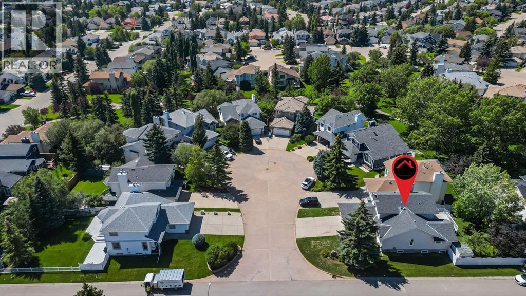 Single Family House for Sale in  Hawktree Bay NW Hawkwood Calgary 