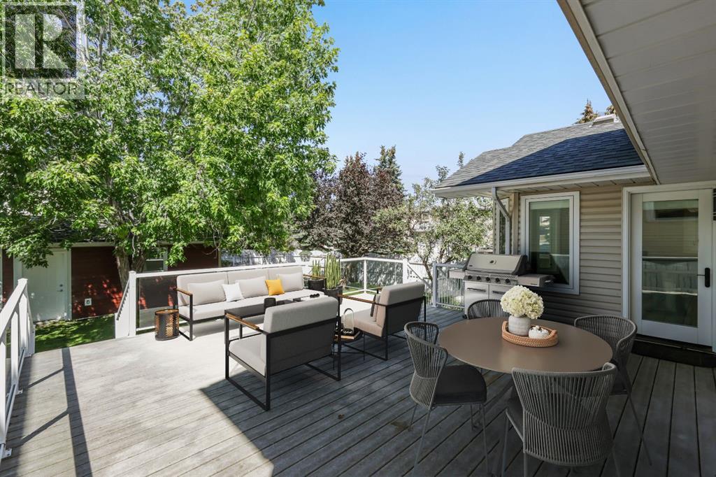 Single Family House for Sale in  Hawktree Bay NW Hawkwood Calgary 