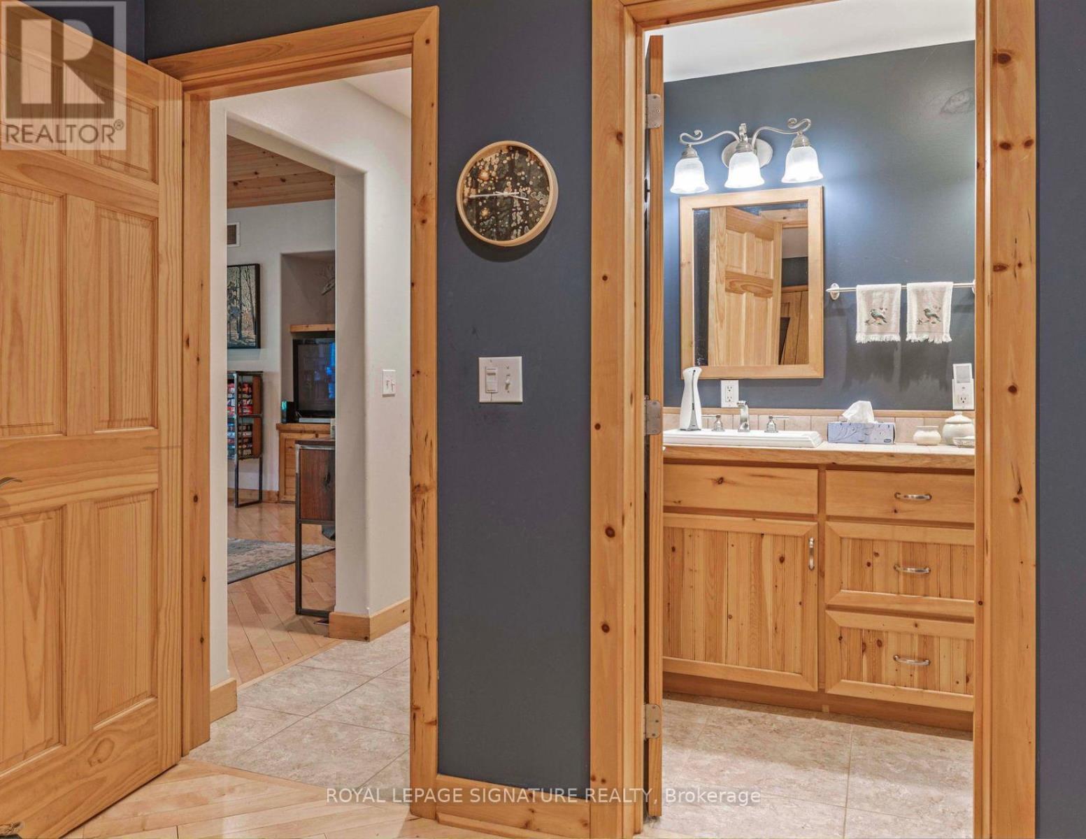Photo 49 of 3309 Riverdale Drive, Severn ON
