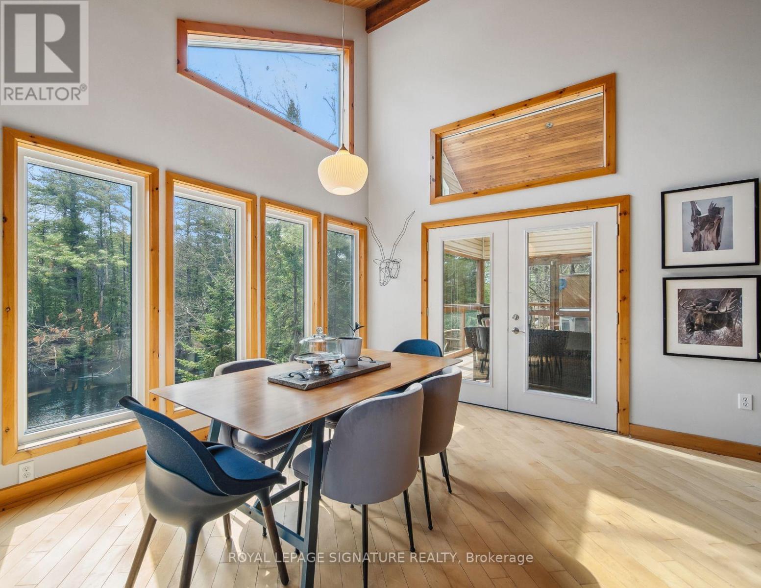 Photo 3 of 3309 Riverdale Drive, Severn ON