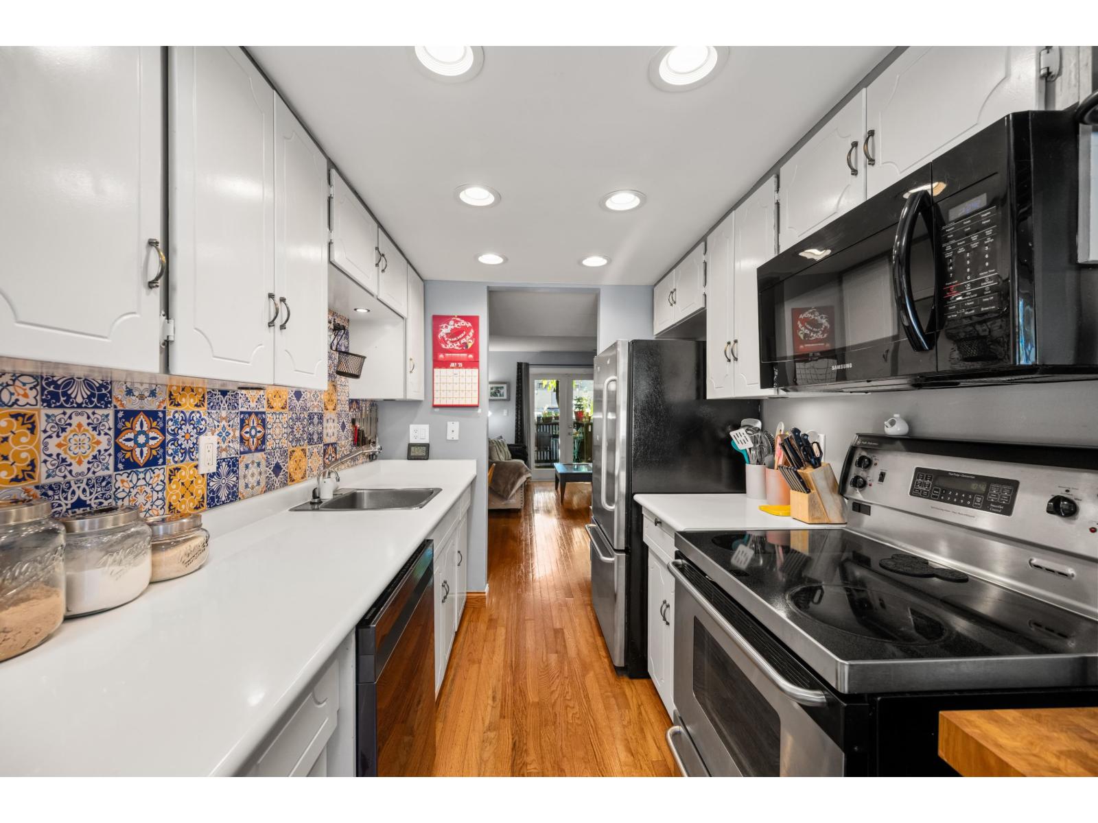 Photo 13 of 38 27125 31 A Avenue, Langley BC