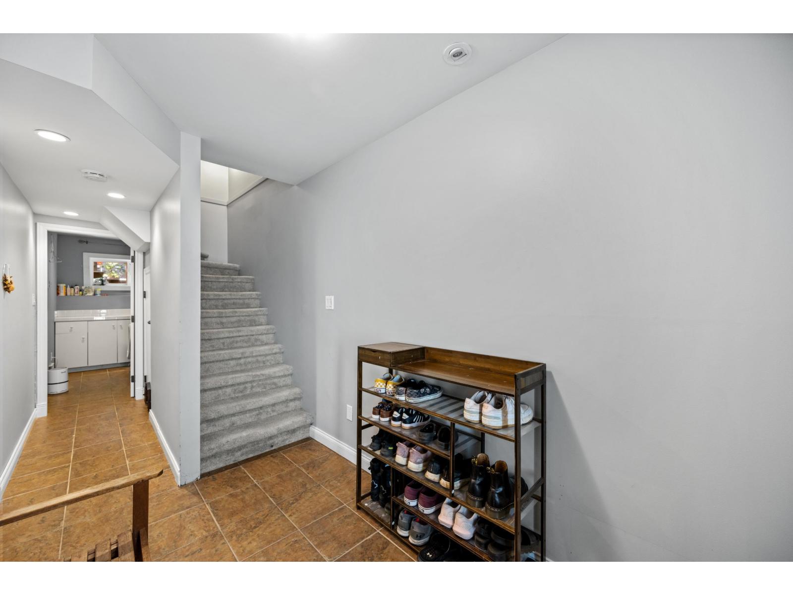 Photo 27 of 38 27125 31 A Avenue, Langley BC