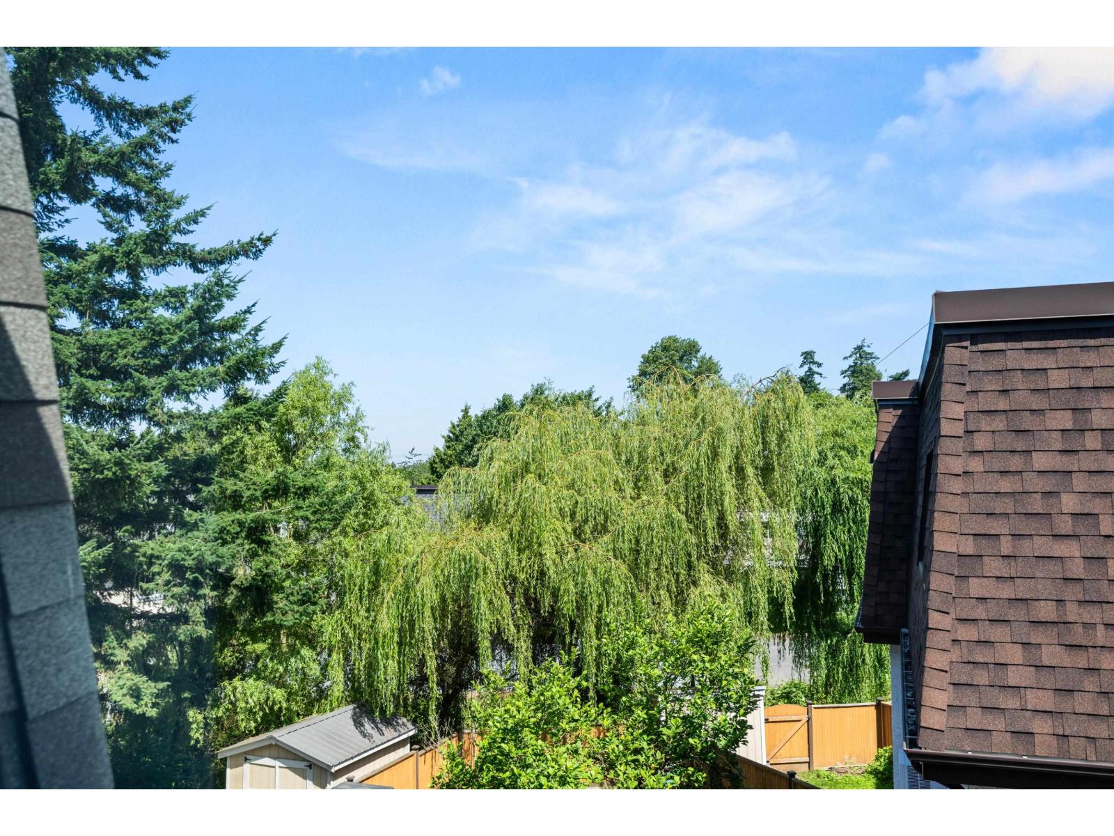 Photo 31 of 38 27125 31 A Avenue, Langley BC