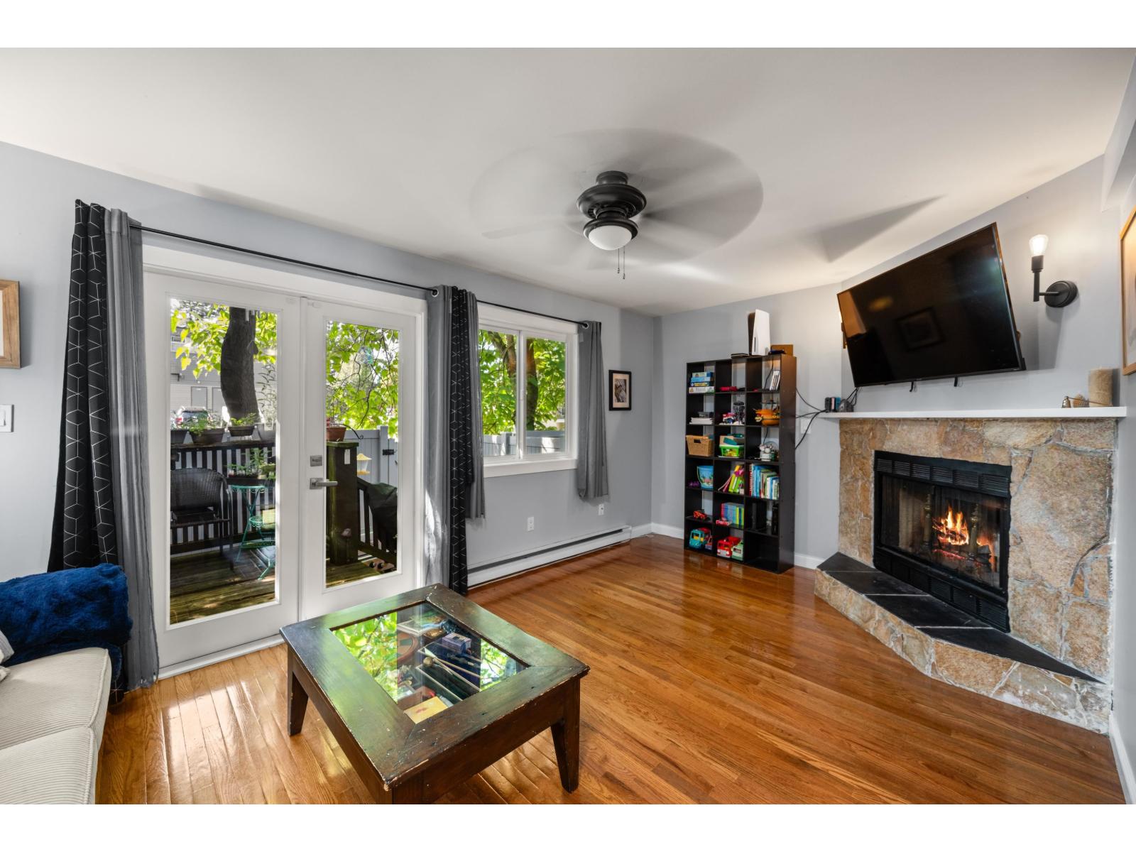Photo 5 of 38 27125 31 A Avenue, Langley BC