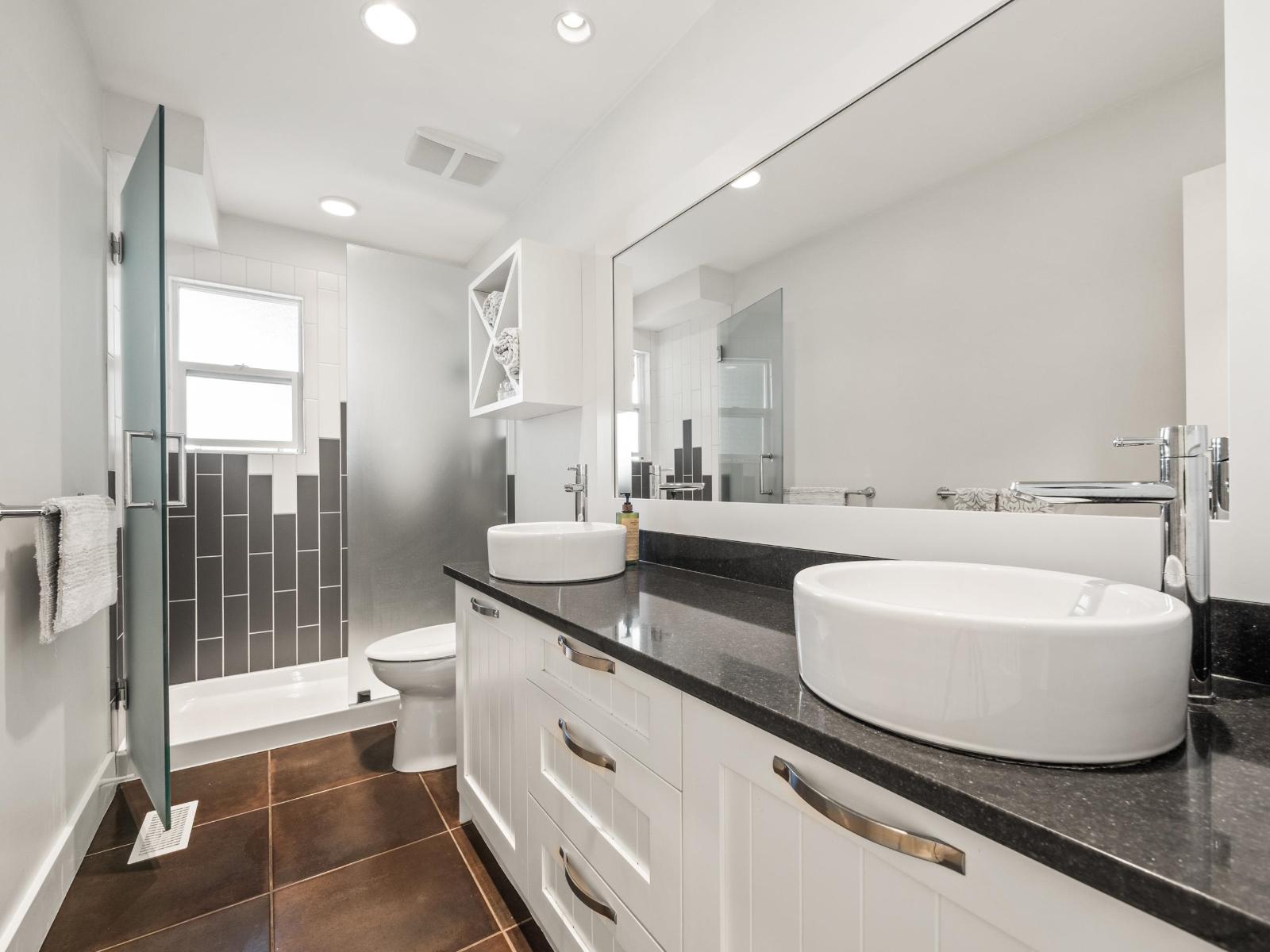 Photo 1 of 13146 14 Avenue, Surrey BC