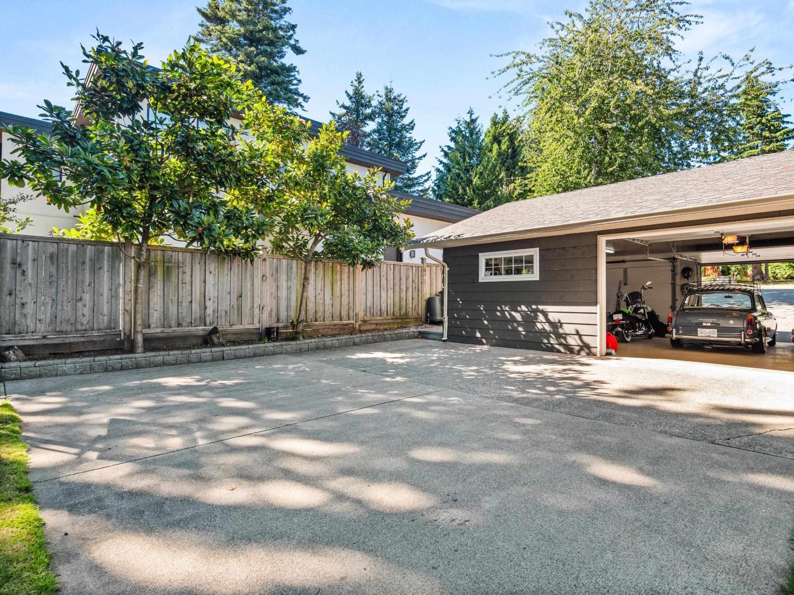 Photo 38 of 13146 14 Avenue, Surrey BC