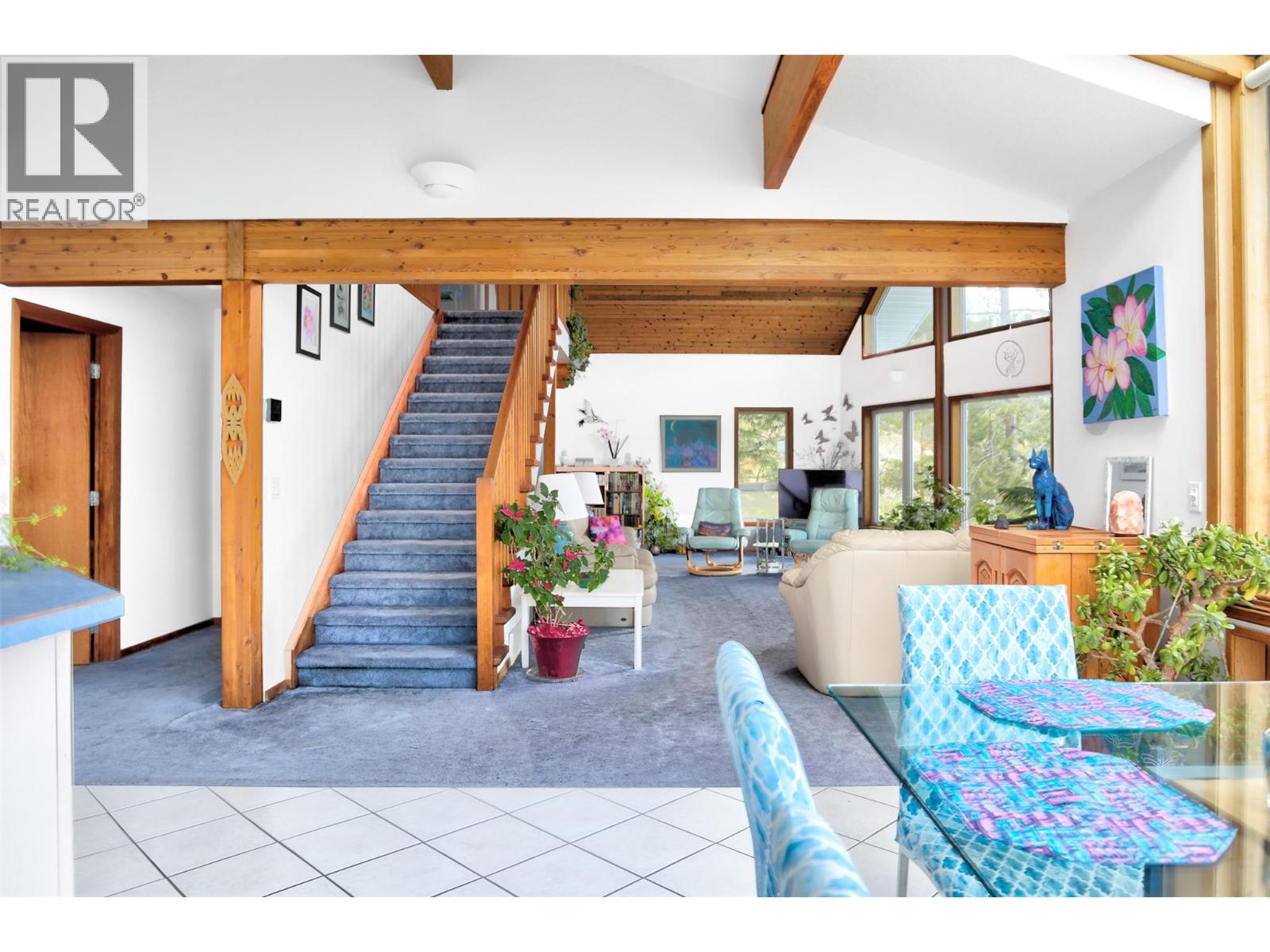  3765 Westside Road North, Kelowna