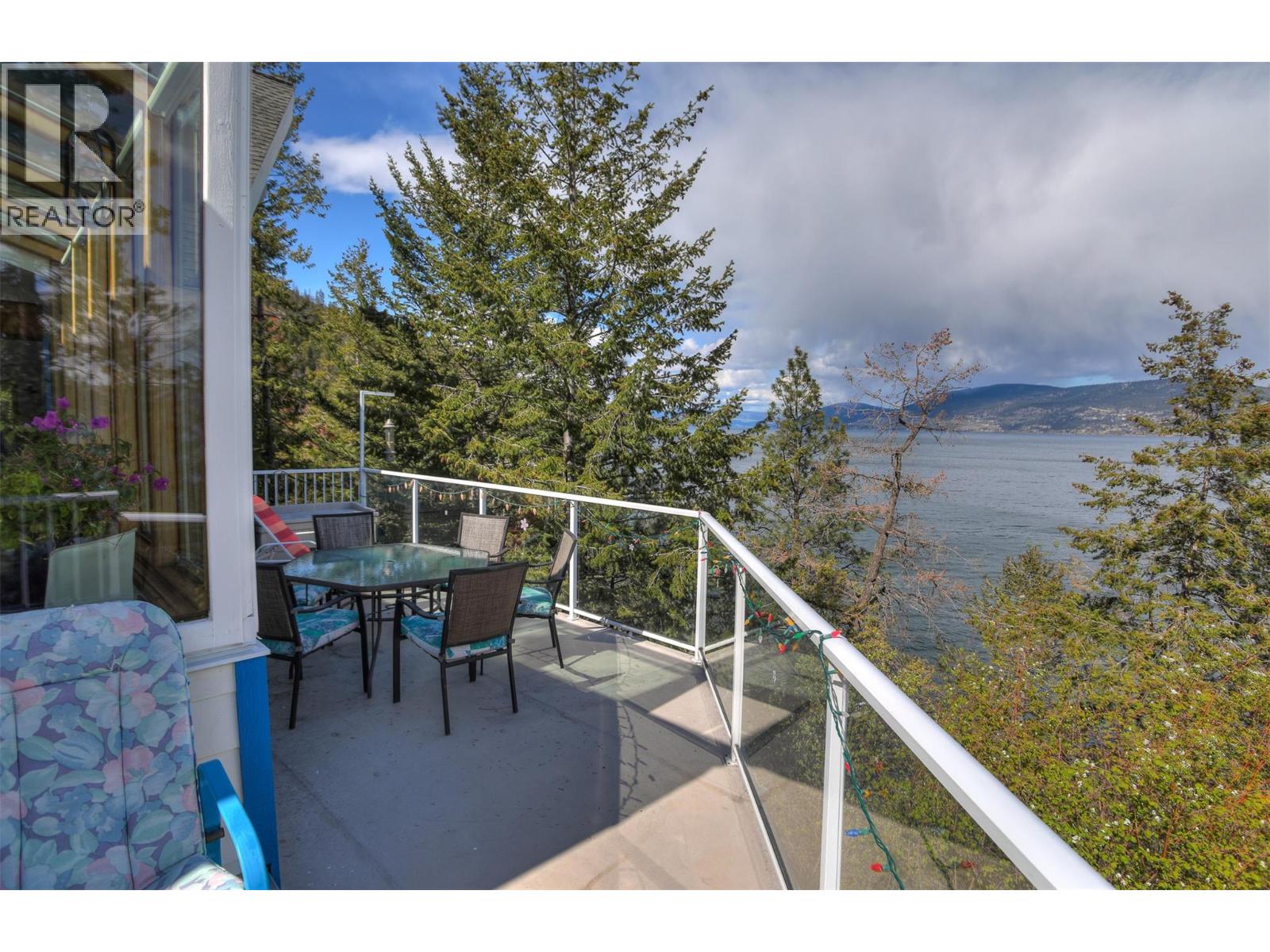  3765 Westside Road North, Kelowna