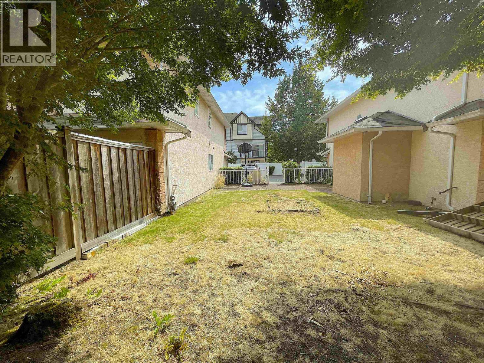 7 7660 ABERCROMBIE DRIVE, Richmond