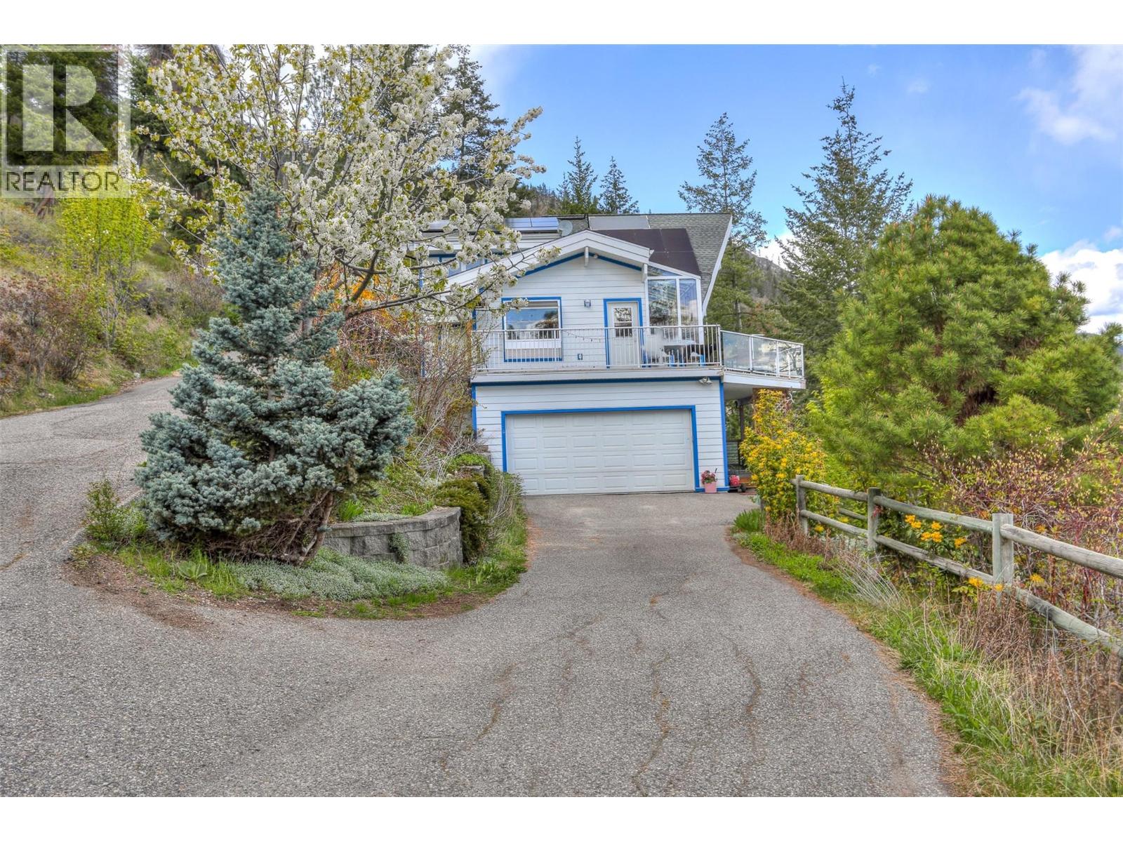  3765 Westside Road North, Kelowna