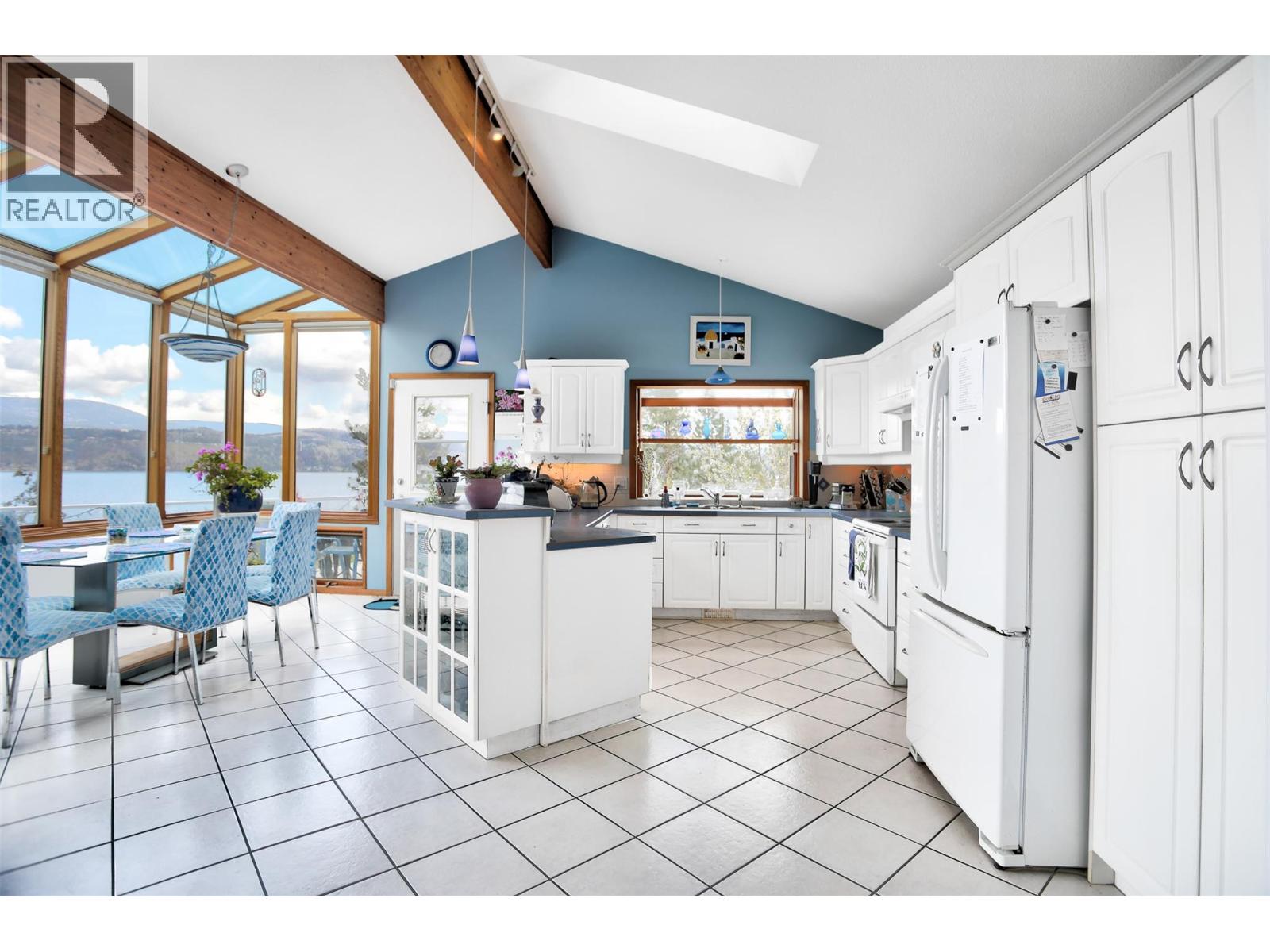  3765 Westside Road North, Kelowna