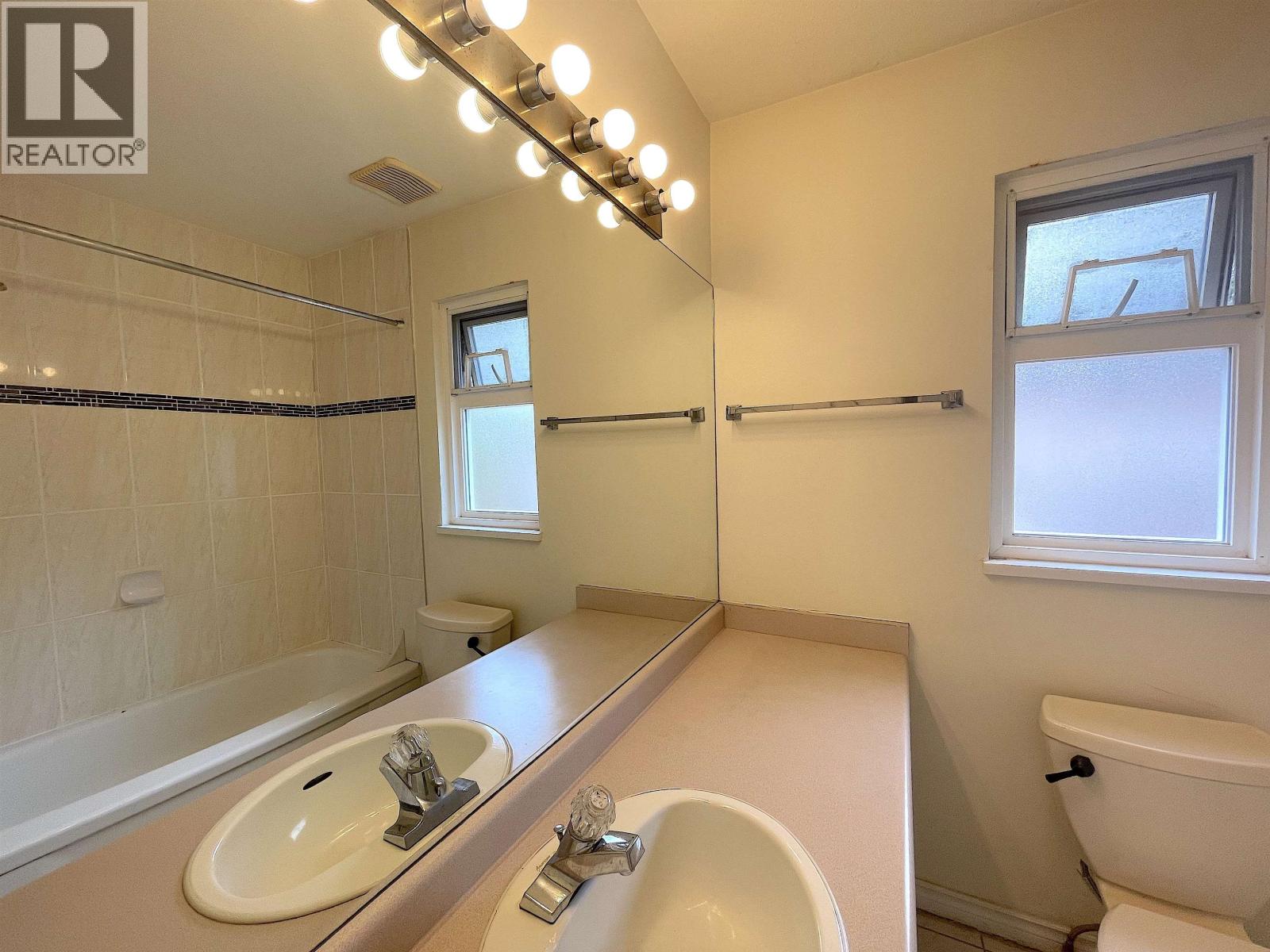 7 7660 ABERCROMBIE DRIVE, Richmond