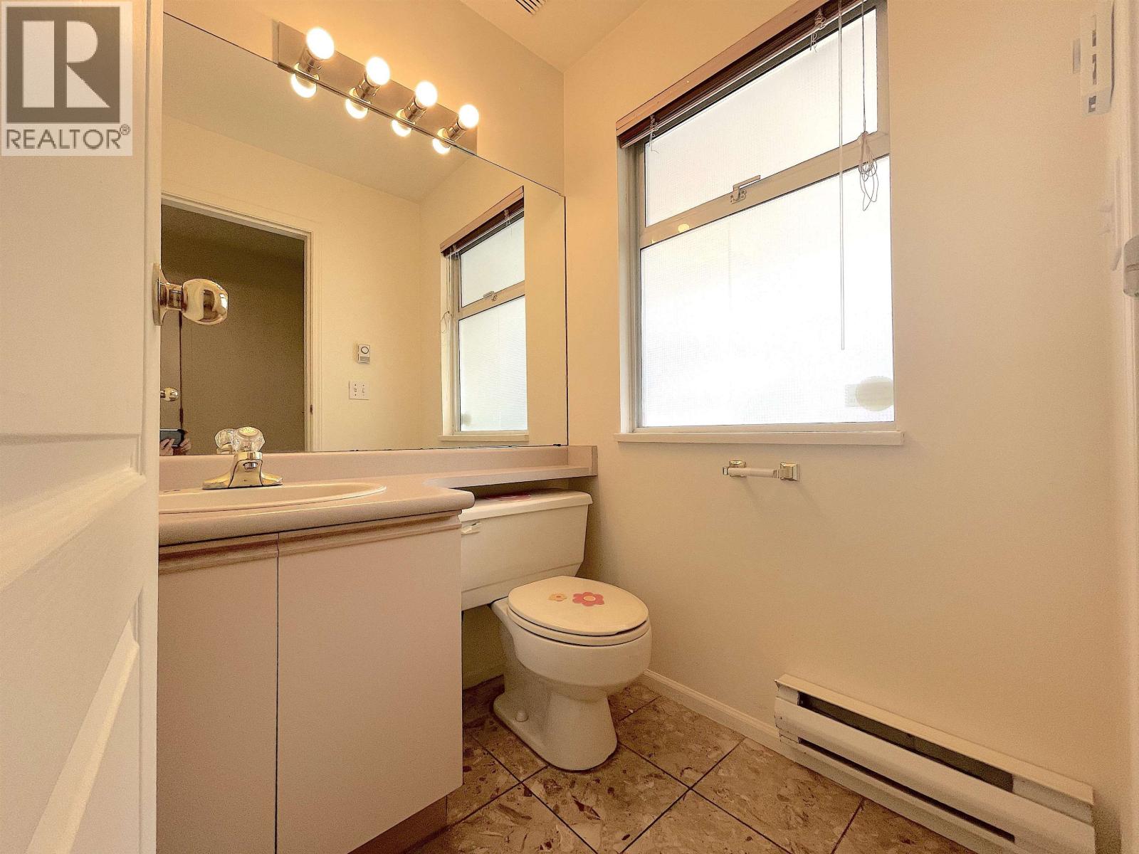 7 7660 ABERCROMBIE DRIVE, Richmond