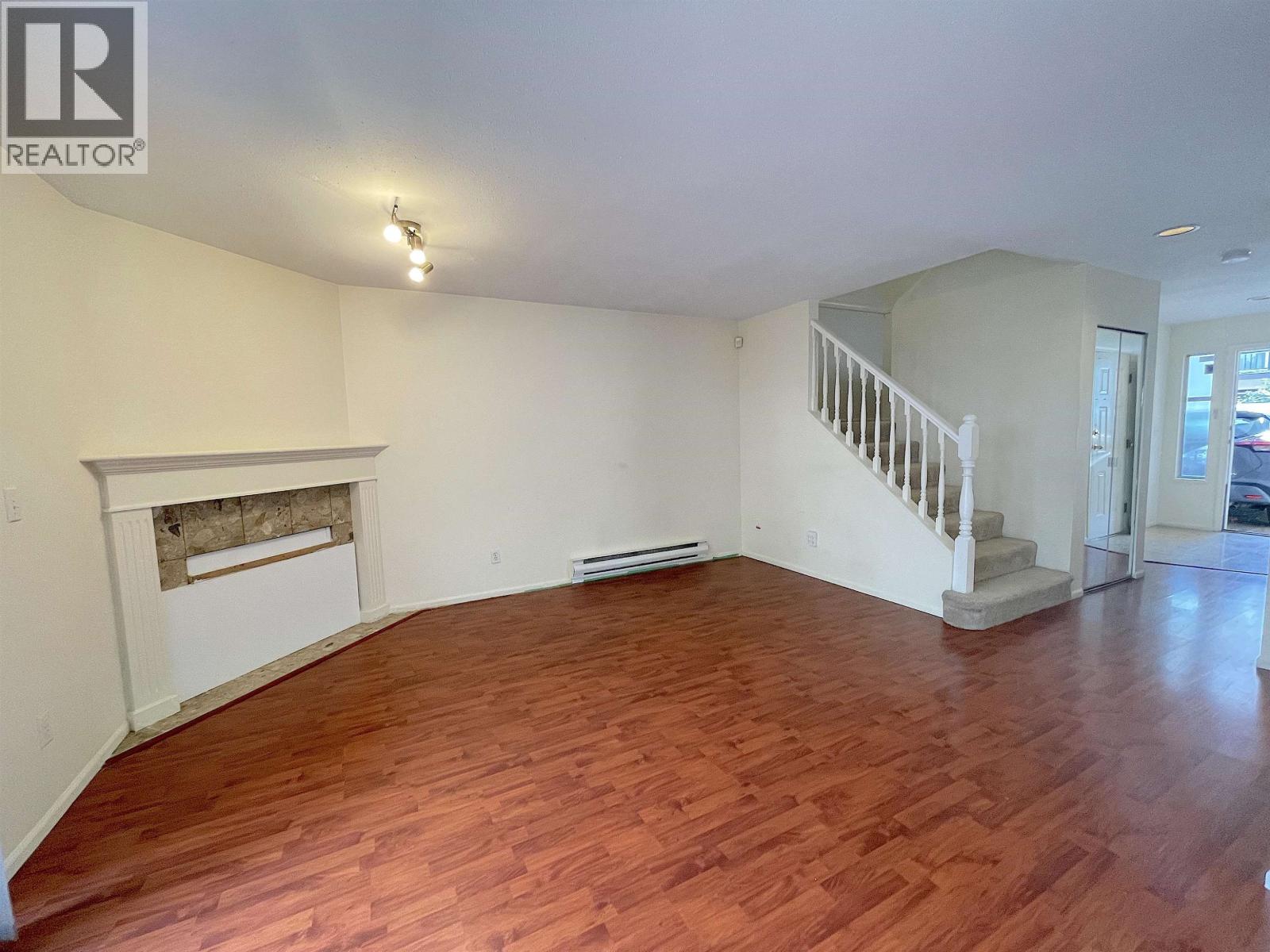 7 7660 ABERCROMBIE DRIVE, Richmond