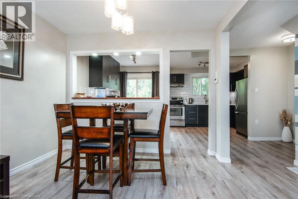Photo 30 of 80 Old Country Drive Unit 14, Kitchener ON