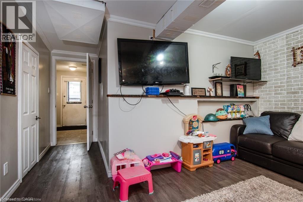 Photo 32 of 80 Old Country Drive Unit 14, Kitchener ON