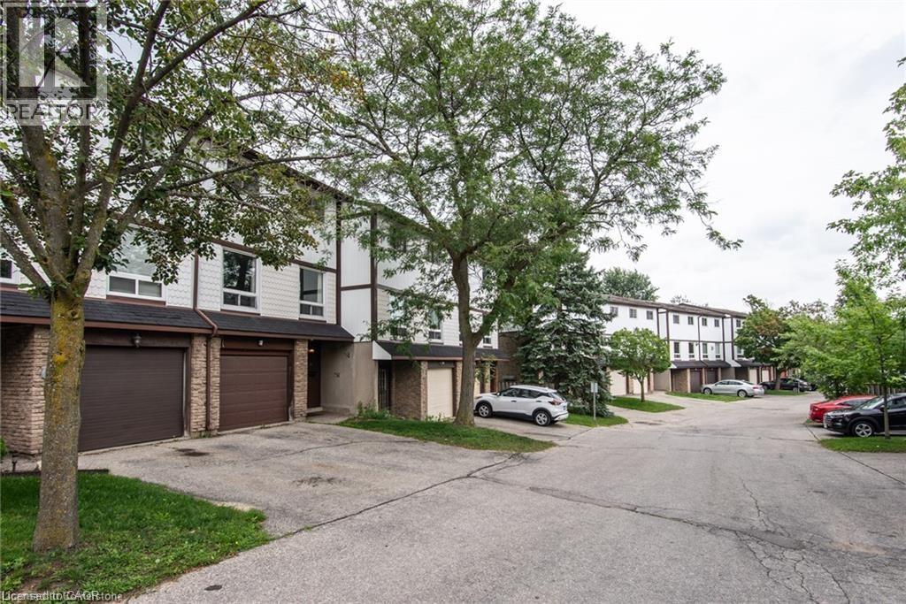 Photo 36 of 80 Old Country Drive Unit 14, Kitchener ON