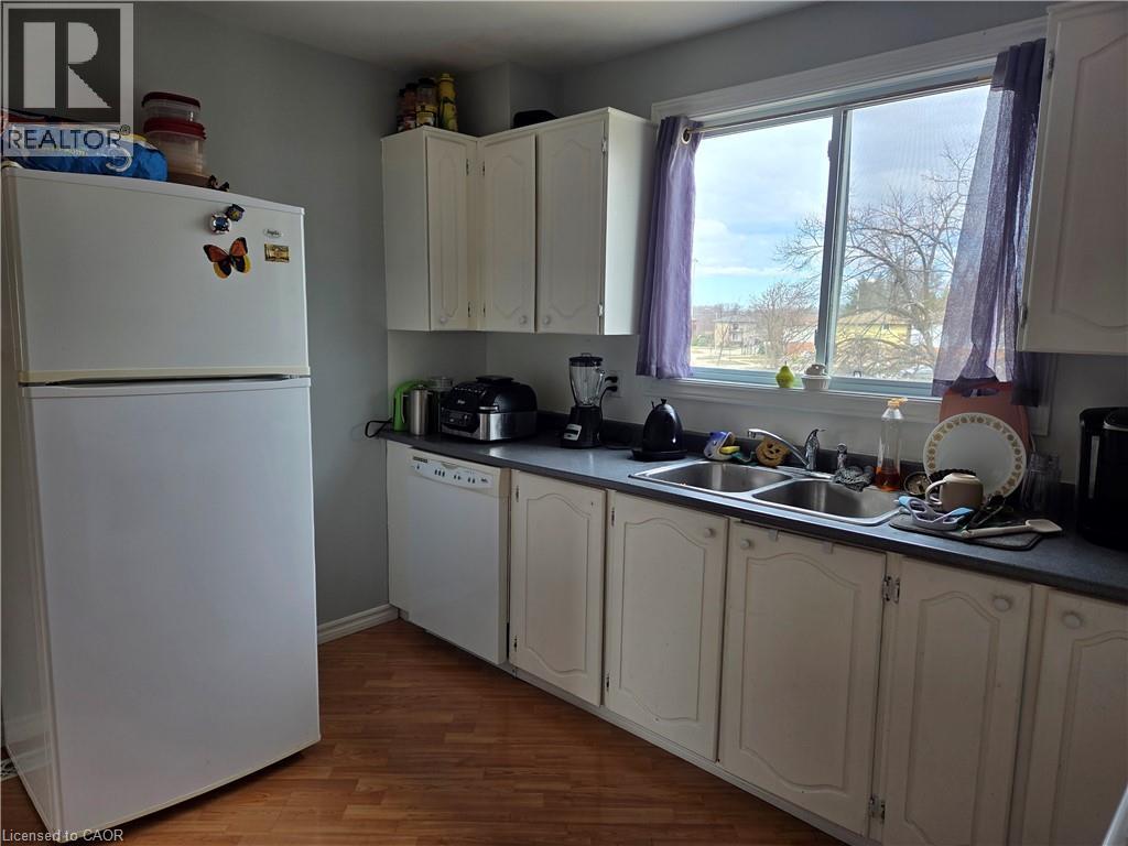 Photo 18 of 60 Elmsdale Drive Unit 9, Kitchener ON