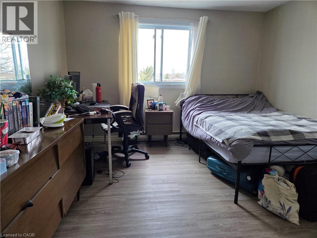 Photo 3 of 60 Elmsdale Drive Unit 9, Kitchener ON