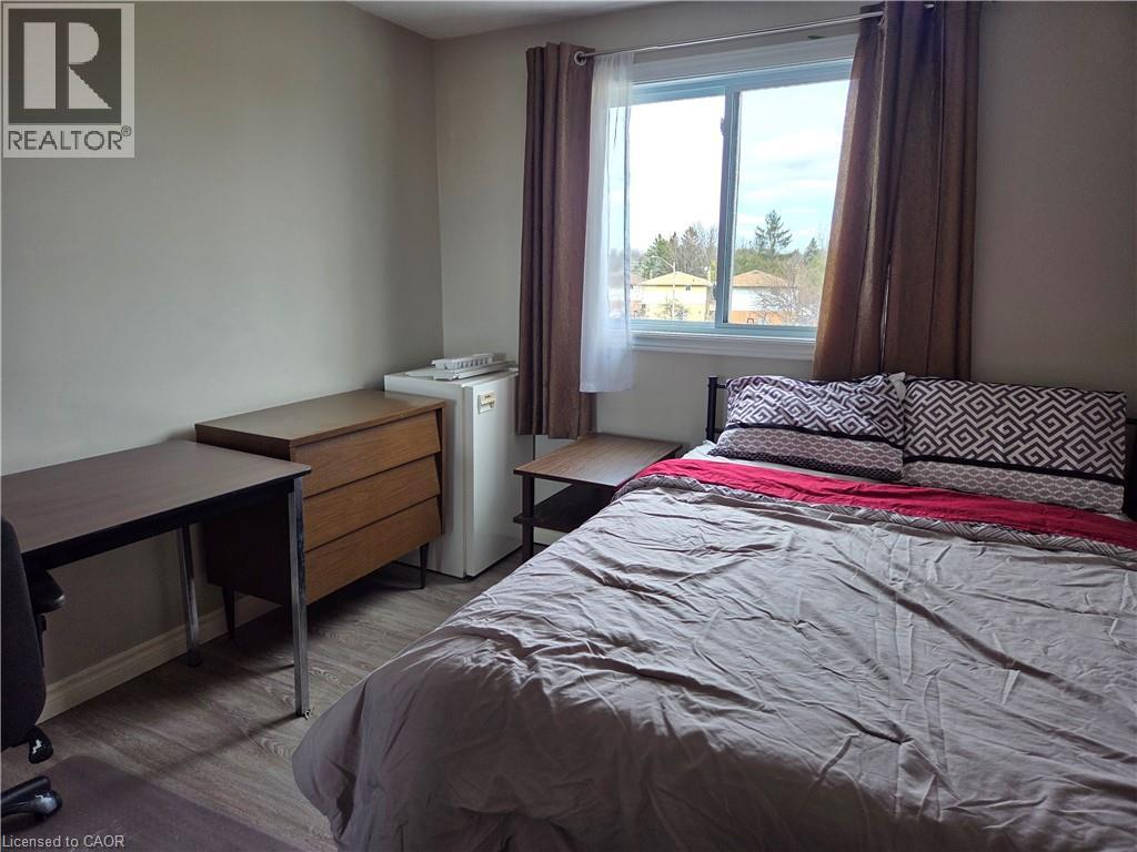 Photo 12 of 60 Elmsdale Drive Unit 9, Kitchener ON