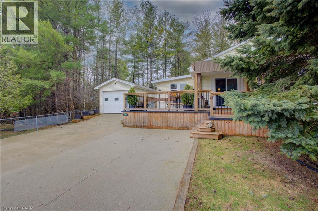 7489 SIDE ROAD 5 Road E Unit# 18 Maple